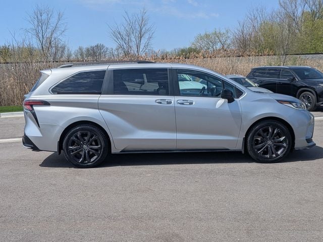 2022 Toyota Sienna XSE 7 Passenger
