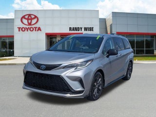 2022 Toyota Sienna XSE 7 Passenger