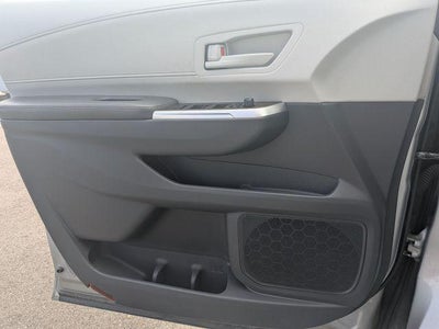 2022 Toyota Sienna LE 8 Passenger