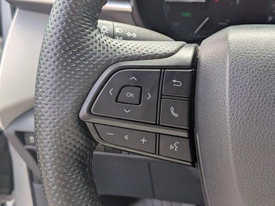 2022 Toyota Sienna LE 8 Passenger