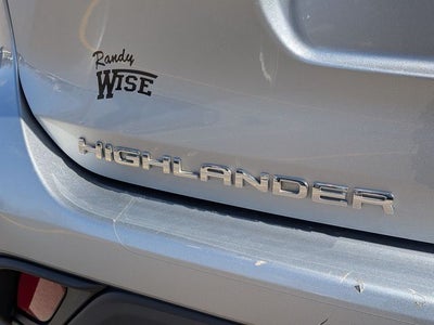 2022 Toyota HIGHLANDER XLE