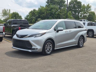 2023 Toyota Sienna XLE 7 Passenger