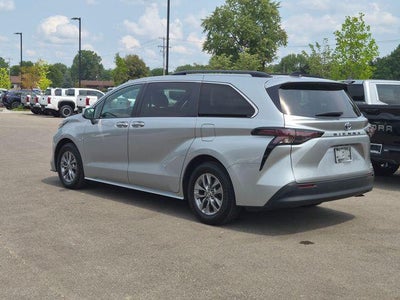 2023 Toyota Sienna XLE 7 Passenger