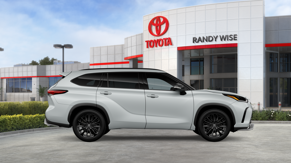 2026 Toyota Highlander XSE