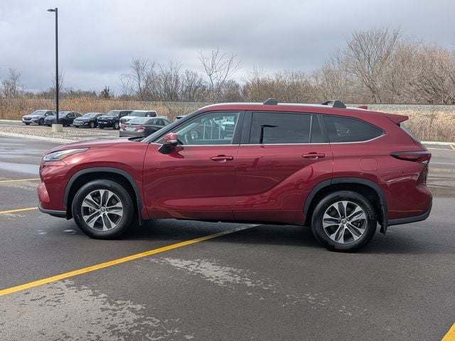 2024 Toyota HIGHLANDER XLE