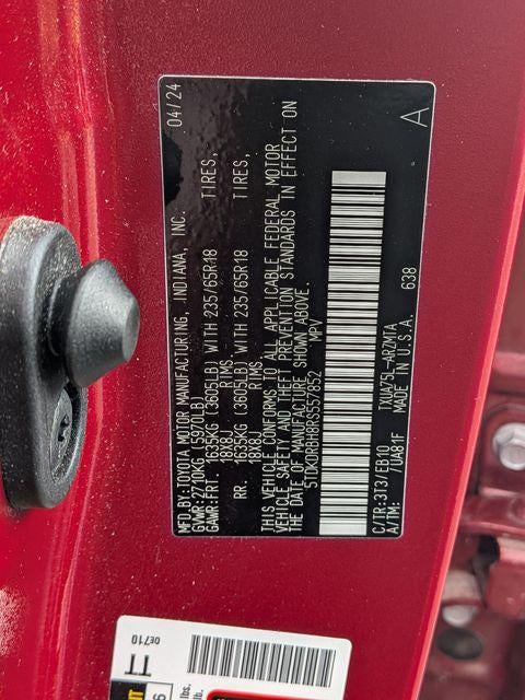 2024 Toyota HIGHLANDER XLE