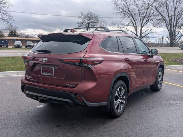 2024 Toyota HIGHLANDER XLE