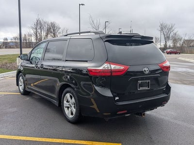2018 Toyota SIENNA LE 3.5L LE 8 Passenger