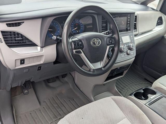 2018 Toyota SIENNA LE 3.5L LE 8 Passenger