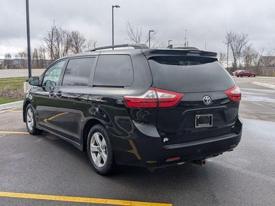 2018 Toyota SIENNA LE 3.5L LE 8 Passenger