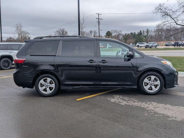 2018 Toyota SIENNA LE 3.5L LE 8 Passenger