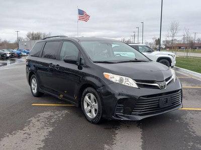 2018 Toyota SIENNA LE 3.5L LE 8 Passenger