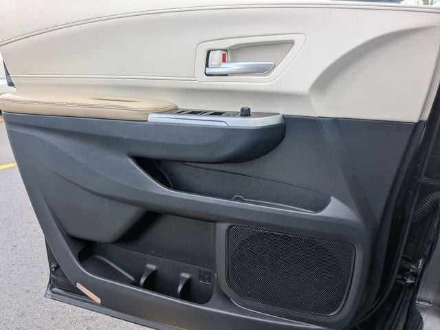 2022 Toyota SIENNA XLE XLE 8 Passenger