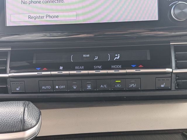 2022 Toyota SIENNA XLE XLE 8 Passenger