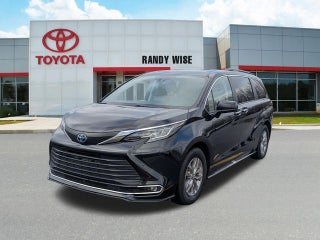 2022 Toyota SIENNA XLE XLE 8 Passenger