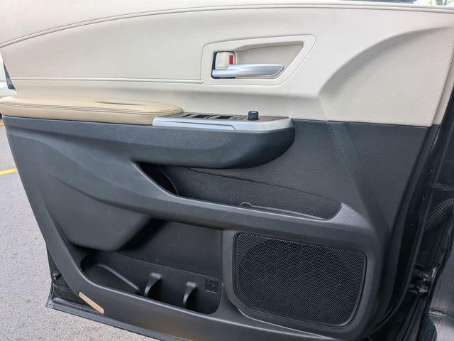 2022 Toyota SIENNA XLE XLE 8 Passenger