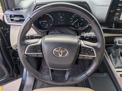 2022 Toyota SIENNA XLE XLE 8 Passenger