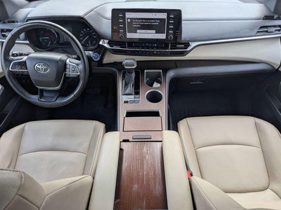 2022 Toyota SIENNA XLE XLE 8 Passenger