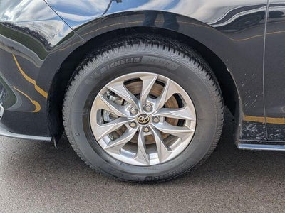 2022 Toyota SIENNA XLE XLE 8 Passenger