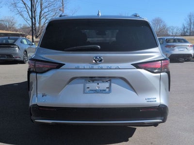 2022 Toyota SIENNA LTD AWD Limited 7 Passenger