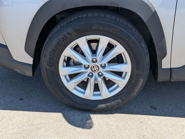 2024 Toyota Corolla Cross LE