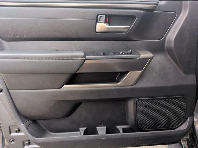 2024 Toyota SEQUOIA 4WD SR5