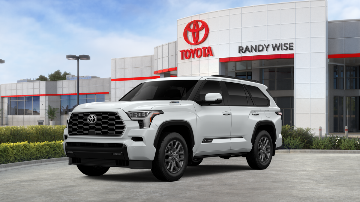 2026 Toyota Sequoia Platinum 4WD i-FORCE MAX Hybrid's photo