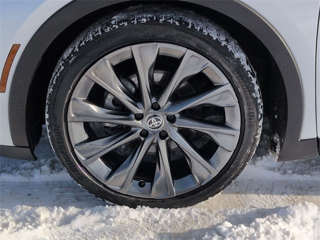 2024 Toyota CROWN Limited