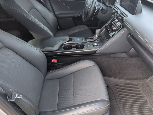 2023 Lexus IS 300 300