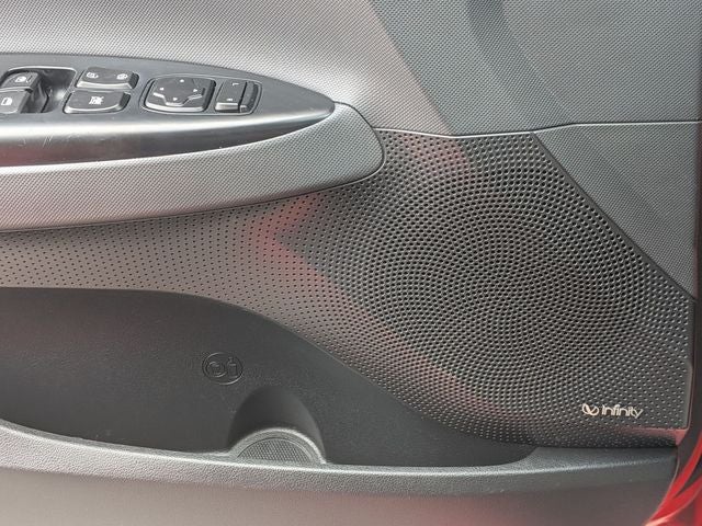 2020 Hyundai Veloster Premium - Photo 17