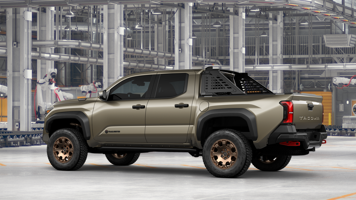 2026 Toyota Tacoma i-FORCE MAX Trailhunter