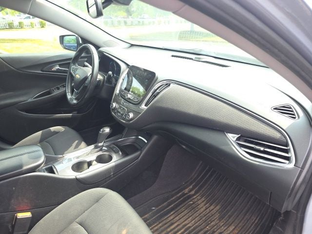 2017 Chevrolet Malibu LT 1LT
