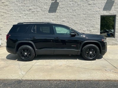 2023 GMC Acadia AT4