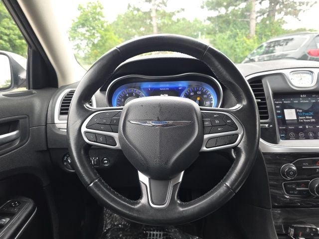 2019 Chrysler 300 Touring