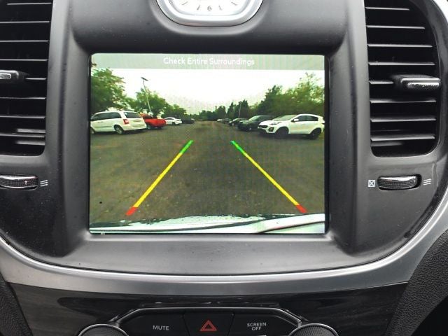 2019 Chrysler 300 Touring