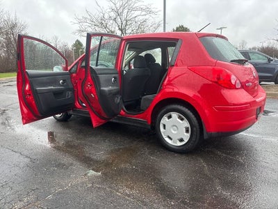 2012 Nissan Versa 1.8 S