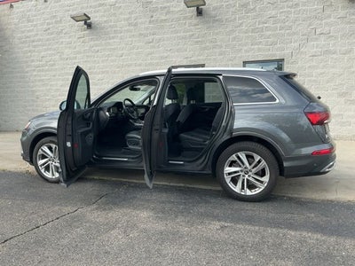 2022 Audi Q7 55 Premium Plus quattro