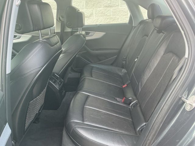 2017 Audi A4 2.0T Prestige quattro