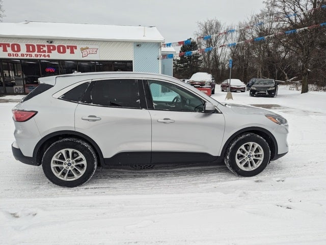 2020 Ford Escape SE