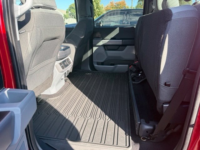 2023 Ford F-150 Lightning XLT