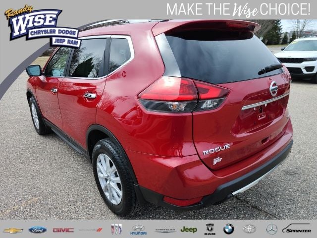 2017 Nissan Rogue SV