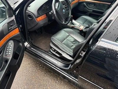 2001 BMW 5 Series 530i